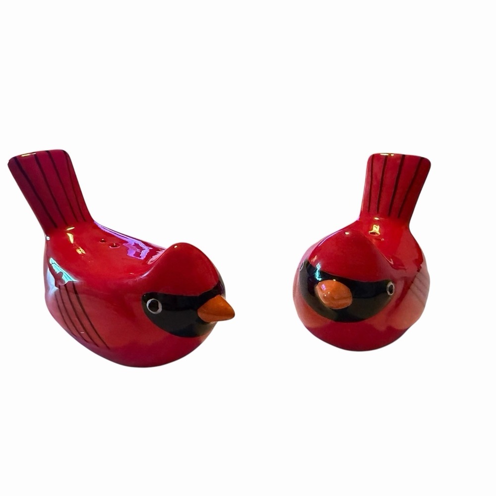 Cardinal Bird Salt & Pepper Shakers Red Ceramic Pair Cottage Farmhouse Decor